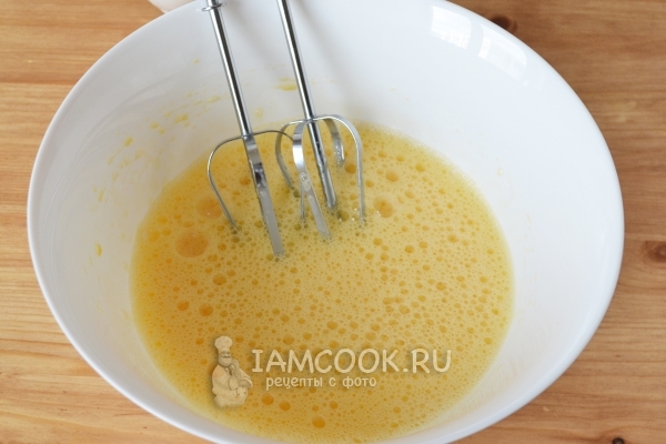Взбить яйца