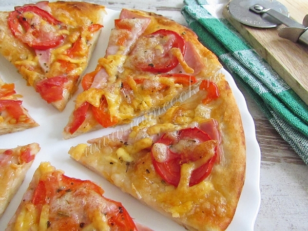 Пицца из быстрого теста