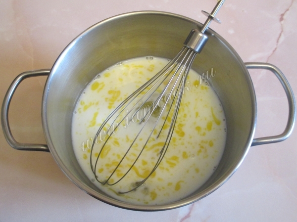 Молоко с яйцом