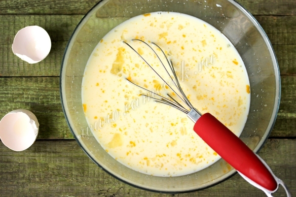 Молоко с яйцом