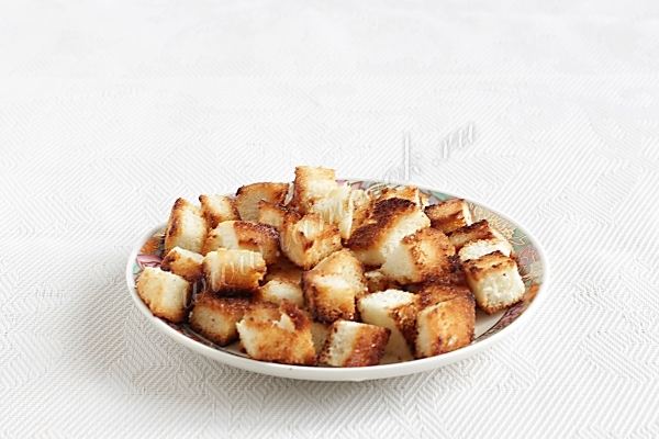 Обжаренные сухарики