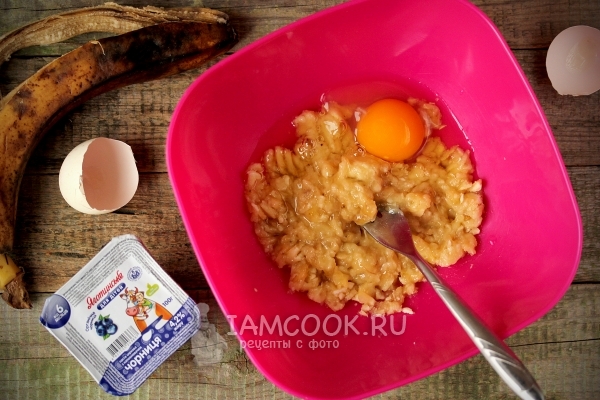 Банан с яйцом