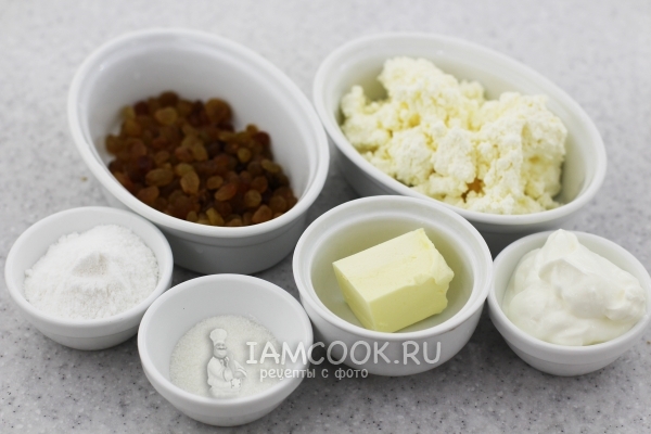 Ингредиенты для творожной массы с изюмом