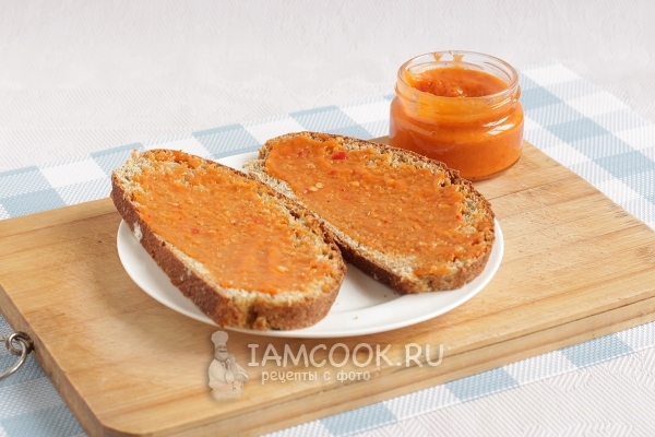 Хлеб с соусом