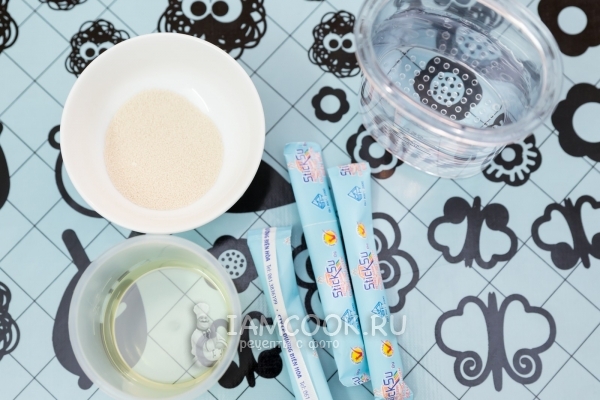 Ингредиенты для белого хлеба на подсолнечном масле