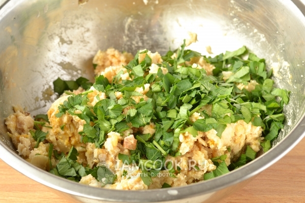 Положить зелень