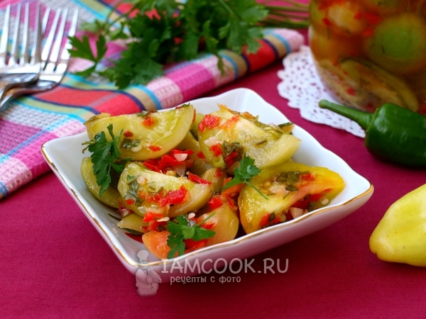 Фото острой закуски из зелёных помидоров