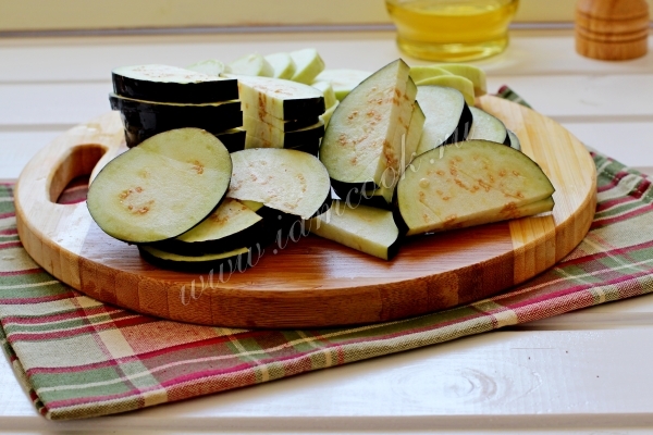 Баклажан дольками