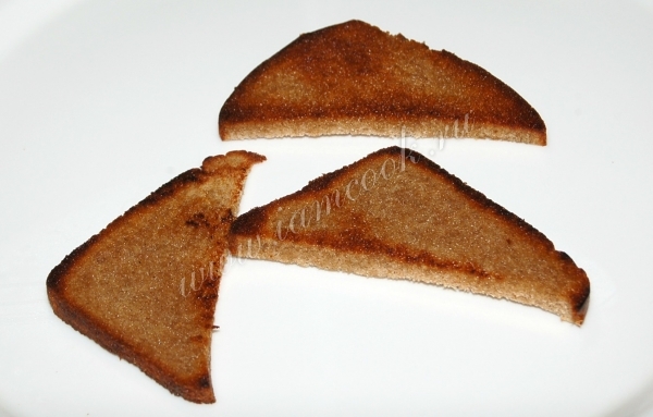 Обжаренный чёрный хлеб