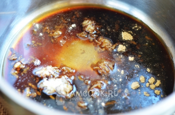 Положить мед