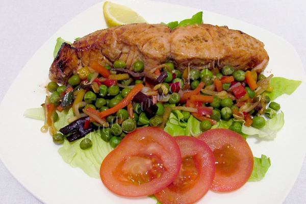 Жарим семгу в маринаде