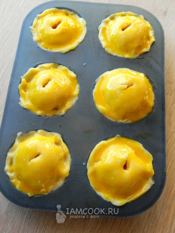 Смазать желтком