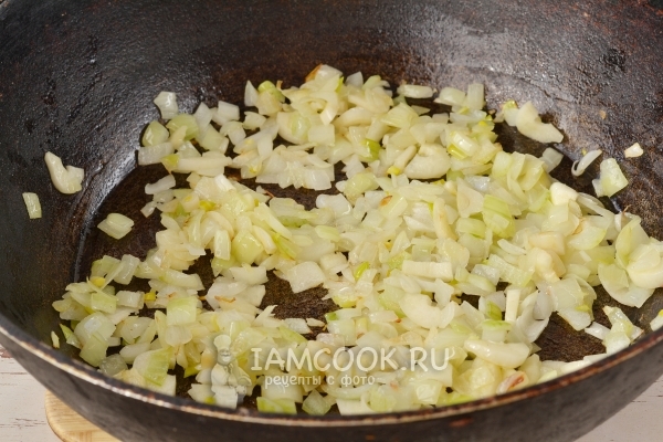 Поджарить лук