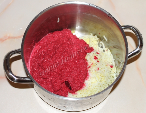 пюре из картофеля со свеклой, фотография