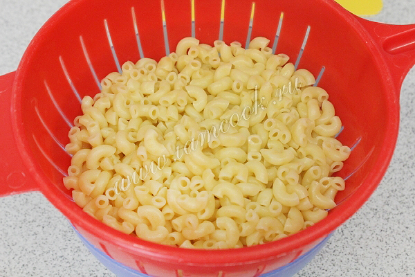 Сваренные макароны