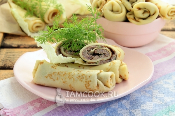 Рецепт блинов с мясом и сырым лиловым луком