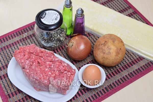 Ингредиенты для пирога с картошкой и фаршем