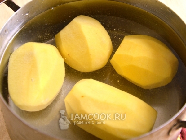 Отварить картофель