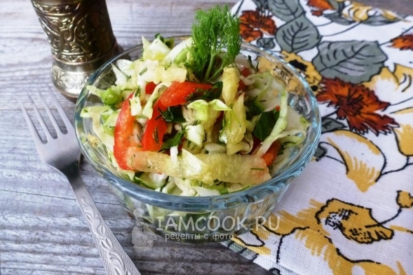 Фото салата из капусты, ананаса и сладкого перца