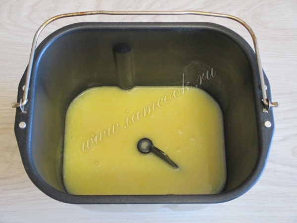 Молоко, яйца, масло в хлебопечке