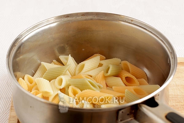 Сваренные макароны