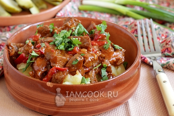 Рецепт говядины в томатно-сметанном соусе