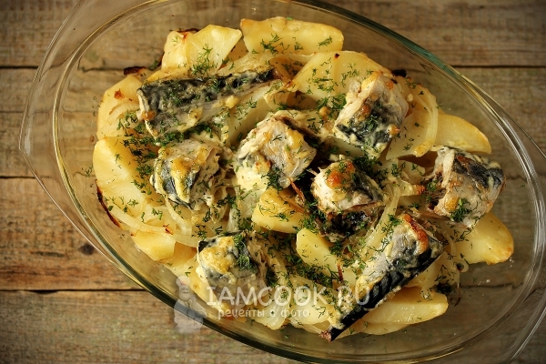 Рецепт скумбрии в духовке с картошкой