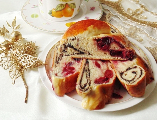 Рецепт рулета с маком и вишней