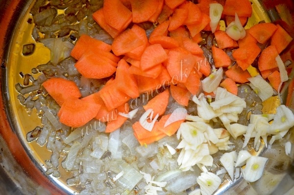 Добавить чеснок