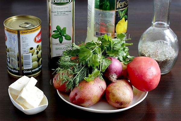 Ингредиенты для теплого салата с картофелем
