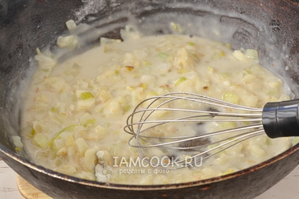 Влить бульон