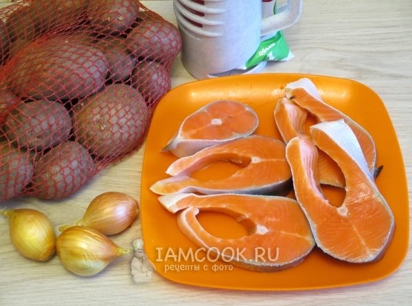 Ингредиенты рыбы в мультиварке с картошкой