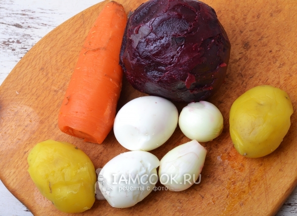 Почистить овощи и яйца