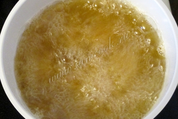 Жарить крокеты во фритюре