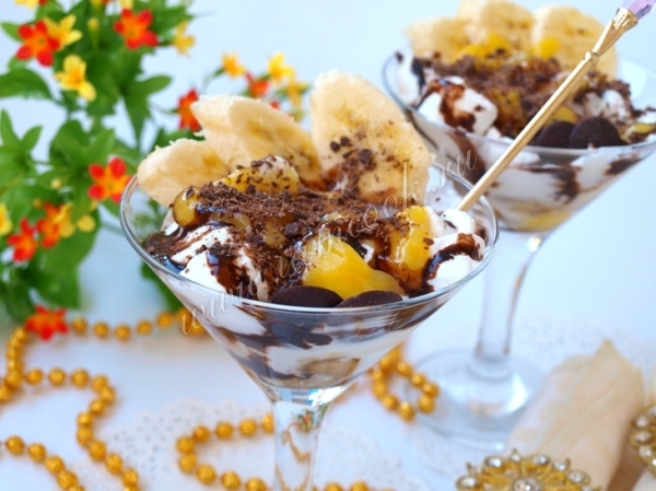 Мороженое в креманках