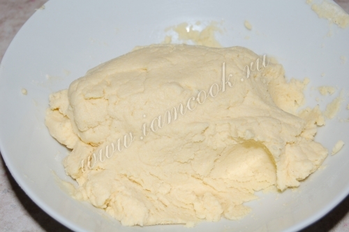 Тесто в миске