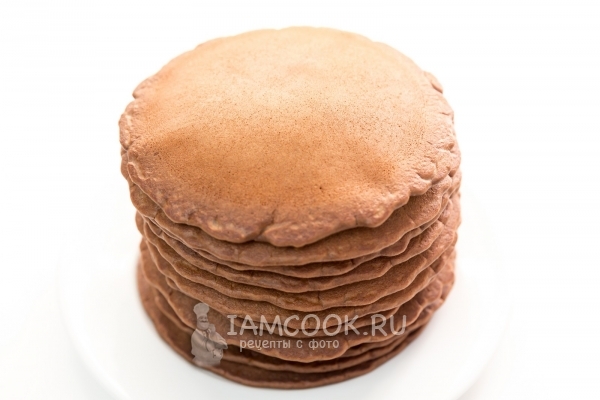 Стопка шоколадных панкейков