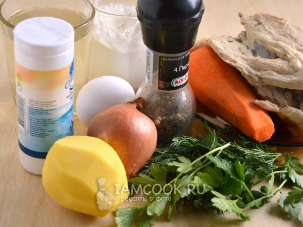 Ингредиенты для супа с клецками на курином бульоне