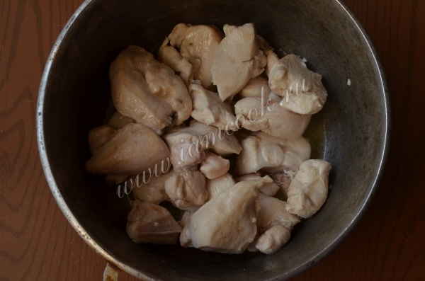 Курица в казане