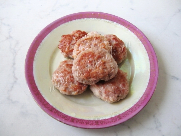 Котлеты обжаренные