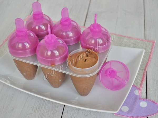 Шоколадное мороженое в формах фото