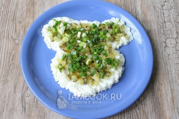 Посыпать зеленым луком