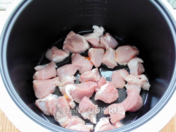 Обжарить мясо