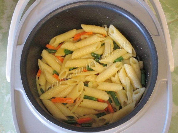 Овощи с макаронами