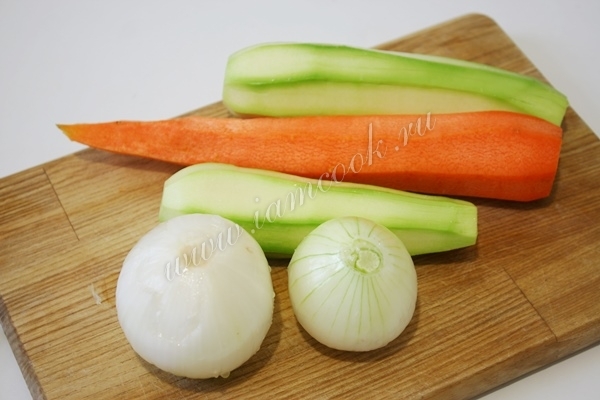 Морковь, кабачок, лук