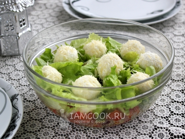 Салат со «снежками» из феты, рецепт с фото