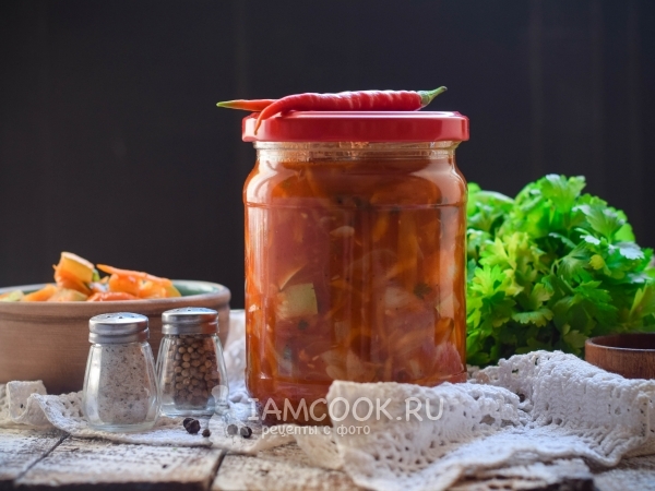 Салат из кабачков «Пальчики оближешь» на зиму, рецепт с фото