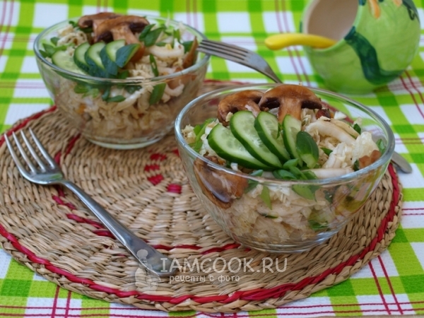 Салат из шампиньонов и пекинской капусты, рецепт с фото