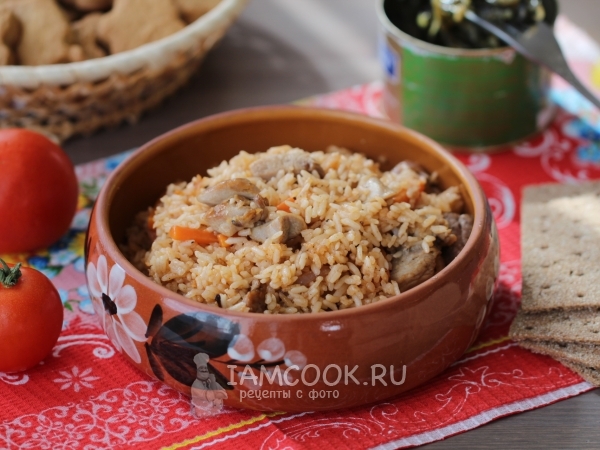 Свинина с рисом на сковороде, рецепт с фото