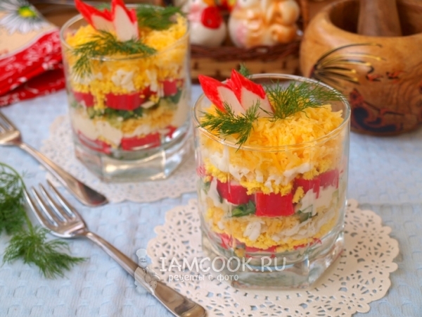 Салат с крабовыми палочками и огурцом, рецепт с фото